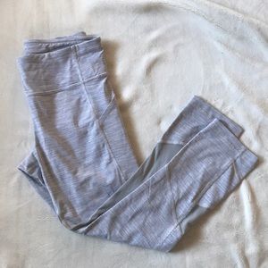 Grey patterned crop Lulus 😍😍